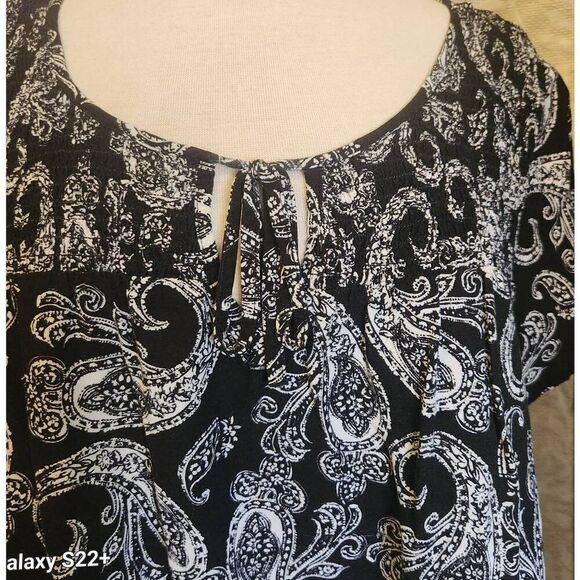 F34 Faded Glory navy and white paisley blouse Sz 3X - Picture 6 of 11